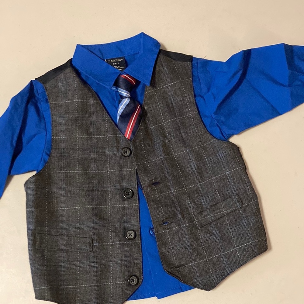 Nautica three piece vest set